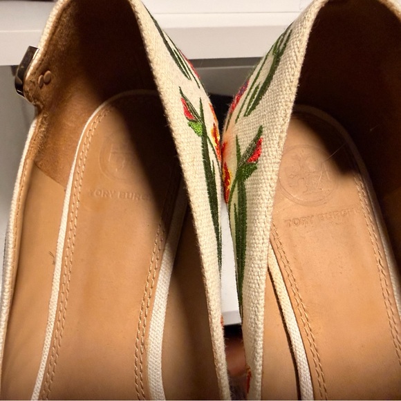 Tory Burch Floral Embroidered Women's kitten heel size 8.5 - Picture 4 of 5